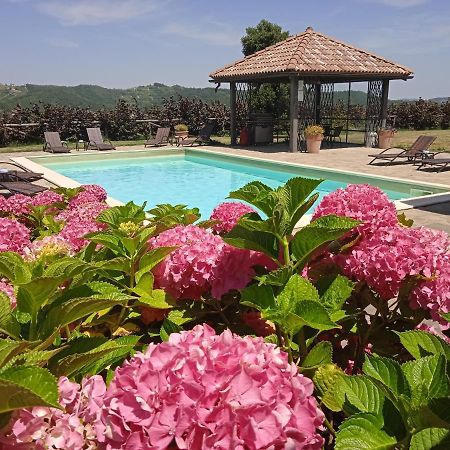 Апартаменти Loaz Relais Agriturismo Loazzolo Екстер'єр фото